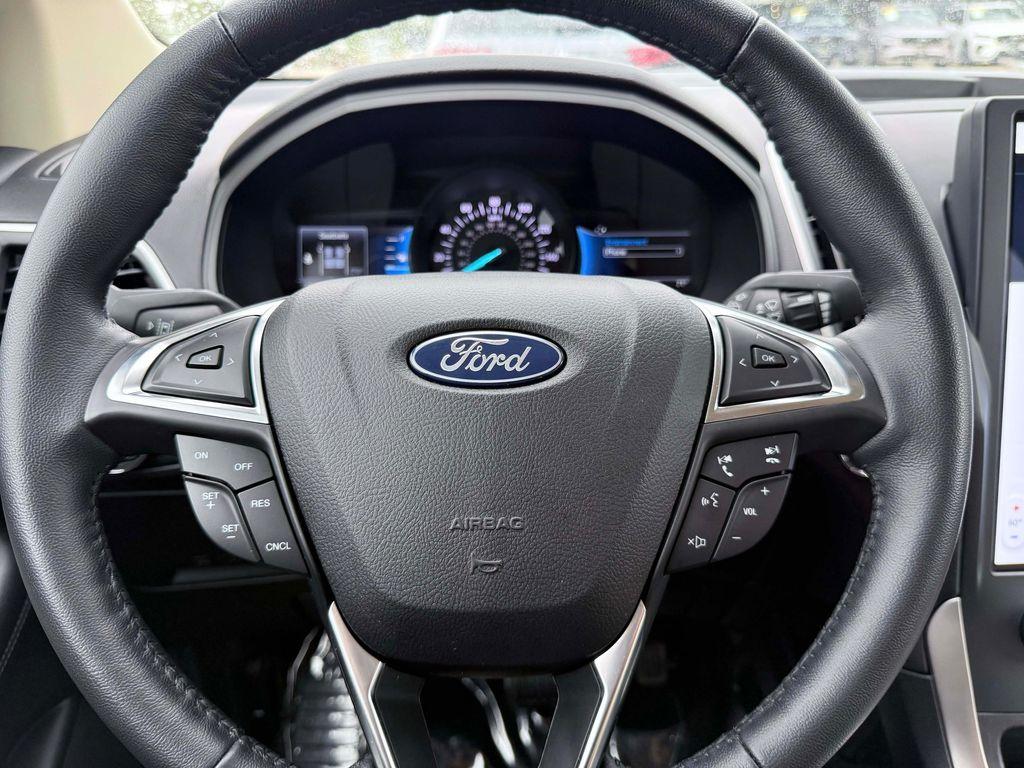 used 2023 Ford Edge car, priced at $25,224