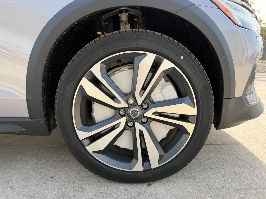 new 2026 Volvo V60 Cross Country car, priced at $56,005
