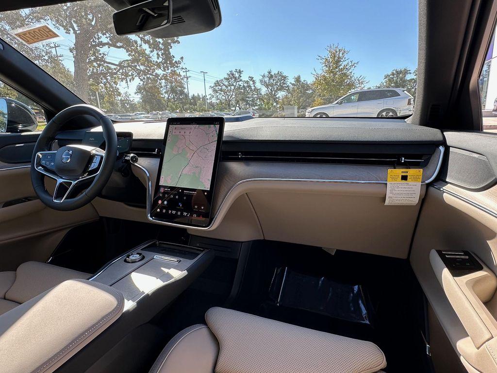 new 2025 Volvo EX90 car, priced at $90,135