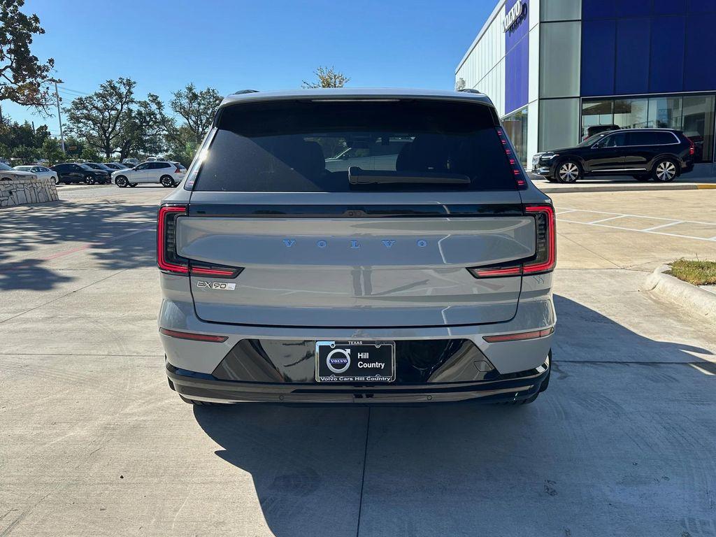 new 2025 Volvo EX90 car, priced at $90,135