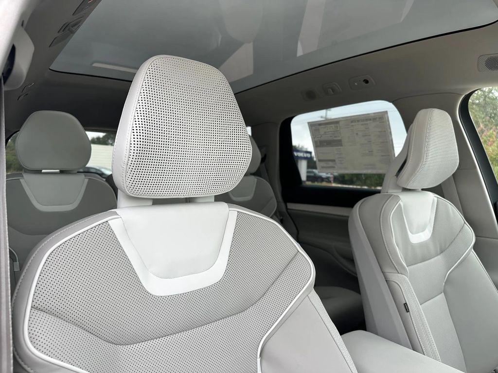 new 2025 Volvo EX90 car, priced at $92,185