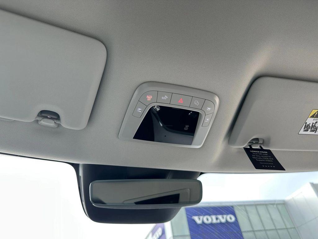 new 2025 Volvo EX90 car, priced at $92,185