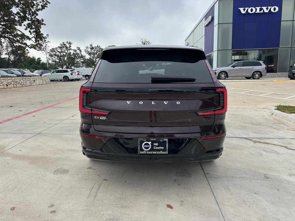 new 2025 Volvo EX90 car, priced at $92,185
