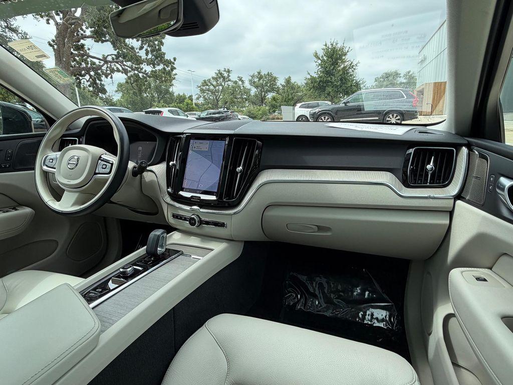 used 2023 Volvo XC60 car, priced at $35,224