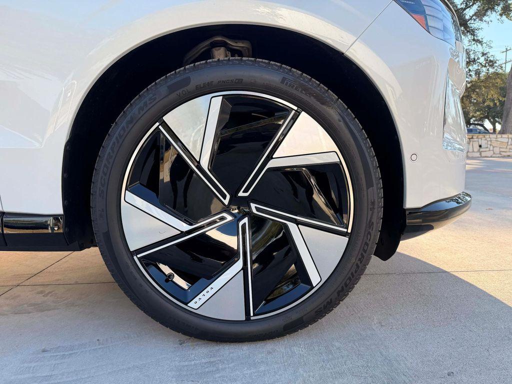 new 2025 Volvo EX90 car, priced at $96,100