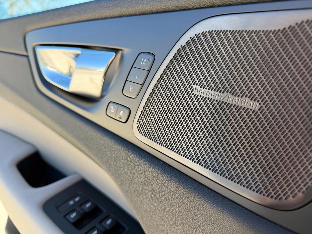 new 2026 Volvo XC60 car, priced at $59,020