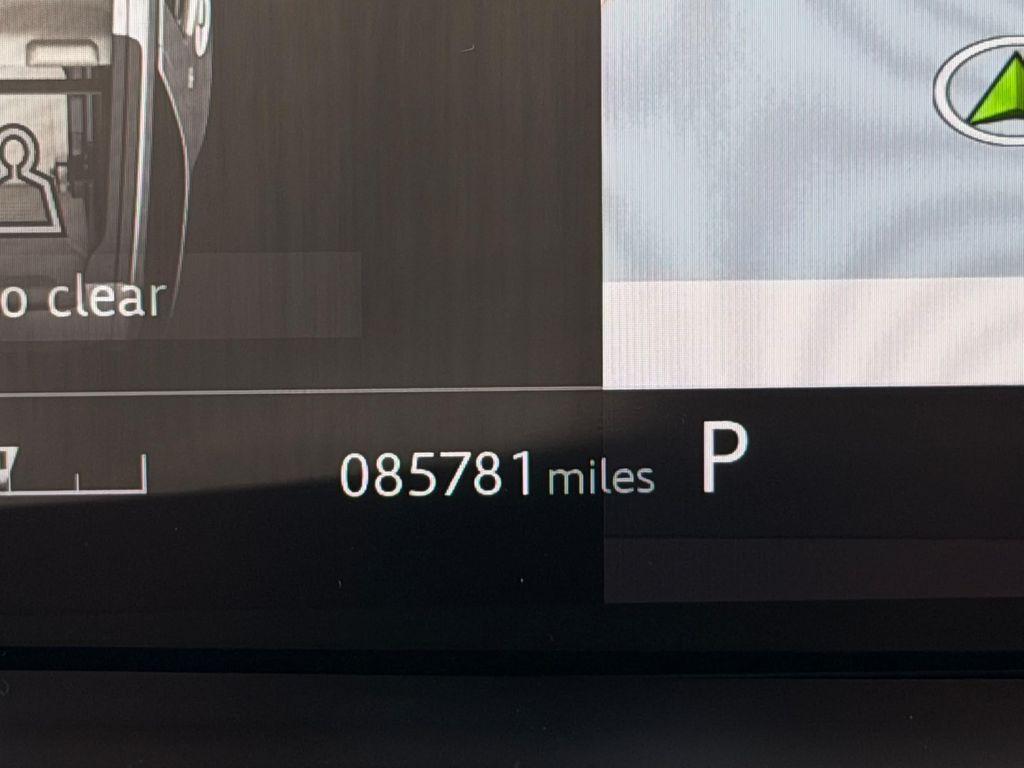 used 2018 Land Rover Discovery car, priced at $18,925