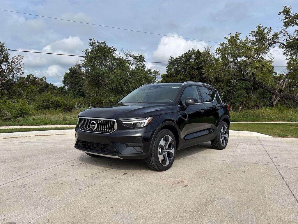 used 2025 Volvo XC40 car, priced at $38,740