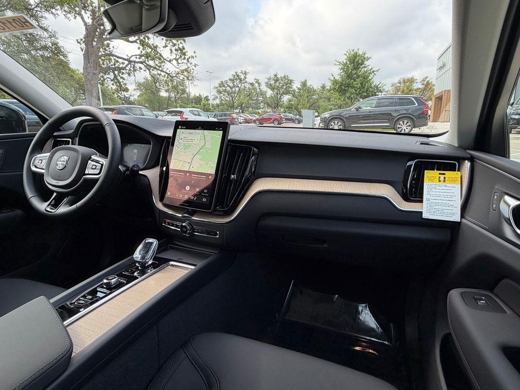 new 2026 Volvo XC60 car, priced at $51,095