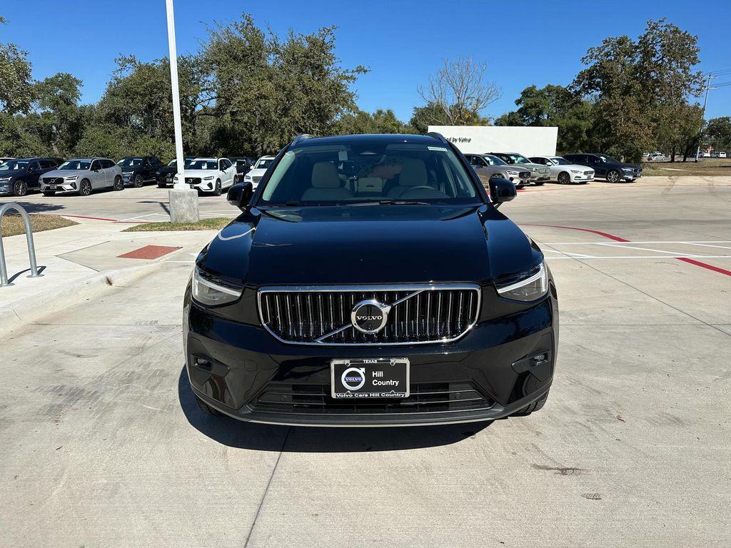 used 2025 Volvo XC40 car, priced at $40,815