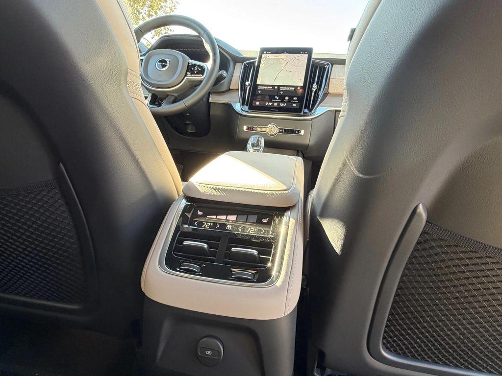new 2026 Volvo XC90 Plug-In Hybrid car, priced at $83,900