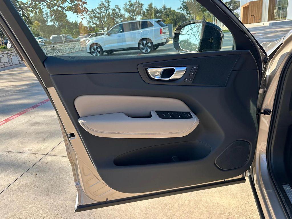 new 2026 Volvo XC60 car, priced at $57,985