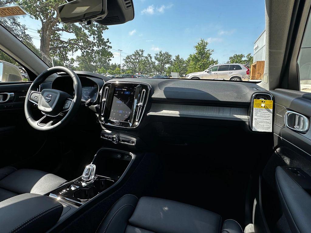 used 2025 Volvo XC40 car, priced at $45,010