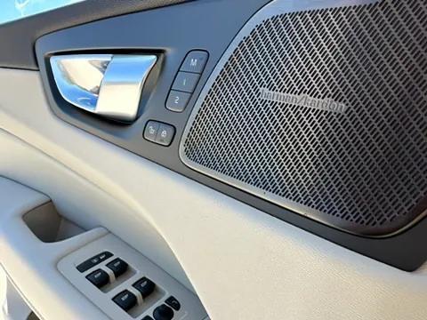 used 2024 Volvo XC60 Recharge Plug-In Hybrid car, priced at $60,890