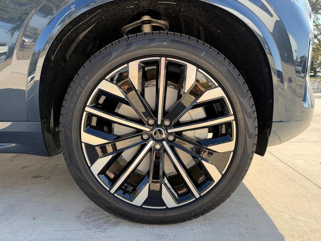 new 2026 Volvo XC90 car, priced at $77,500