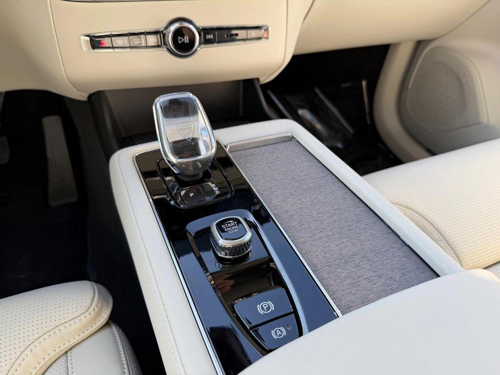 new 2026 Volvo XC90 car, priced at $77,500