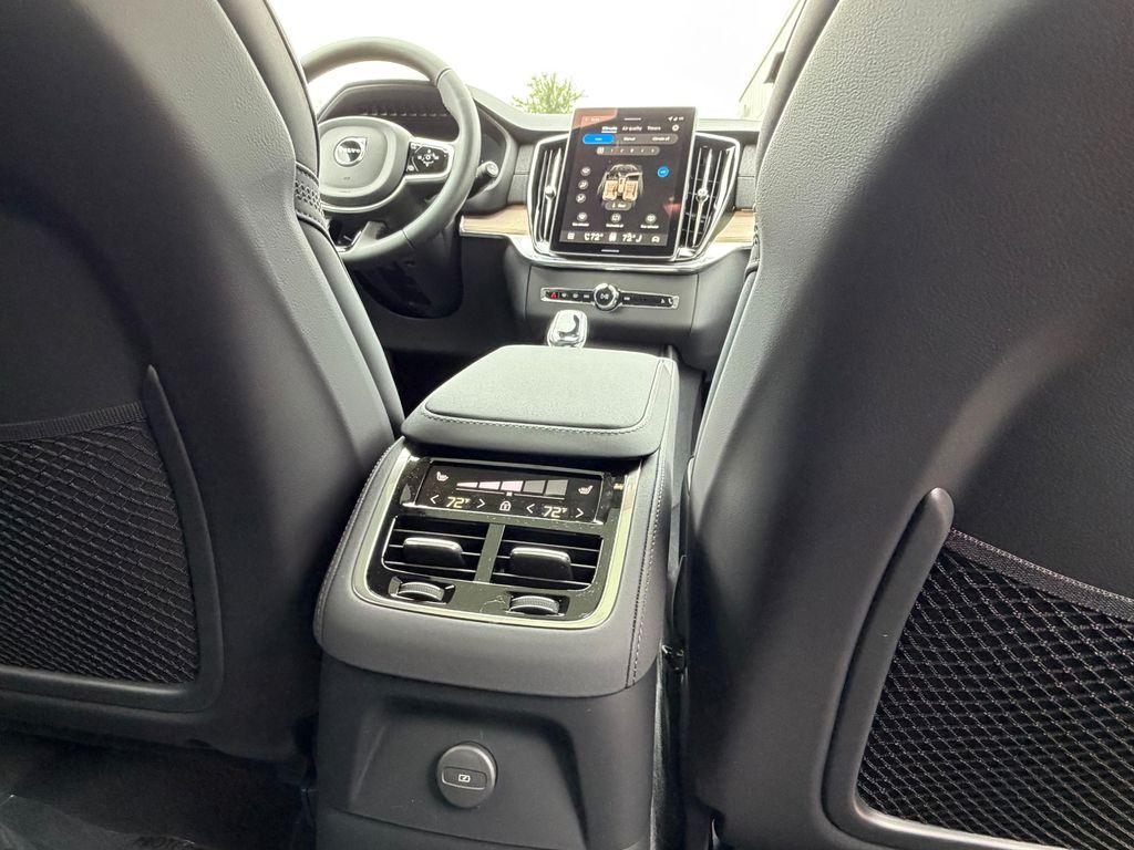 new 2026 Volvo XC90 Plug-In Hybrid car, priced at $82,610