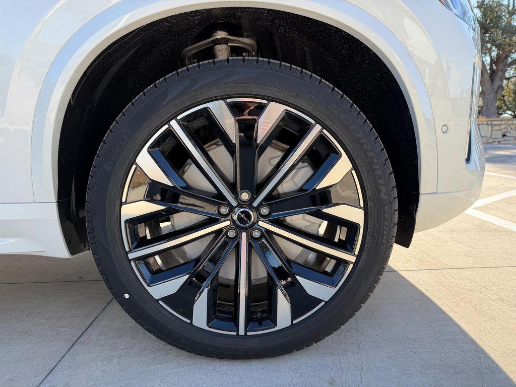 new 2026 Volvo XC90 Plug-In Hybrid car, priced at $85,745