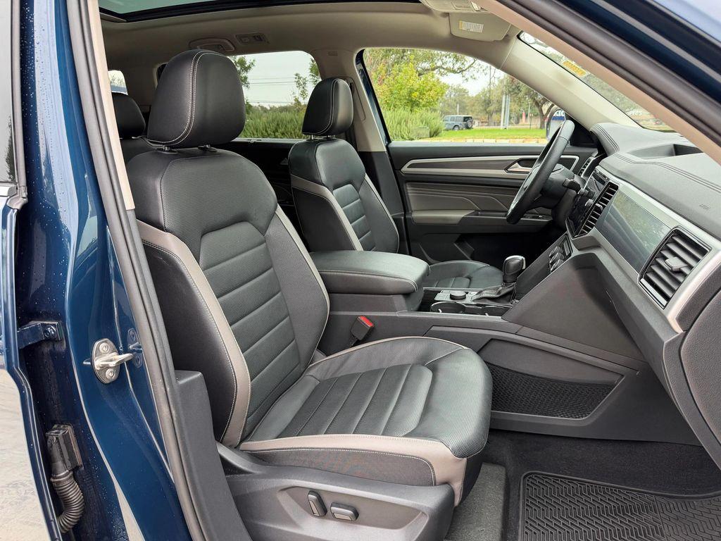 used 2022 Volkswagen Atlas car, priced at $34,999