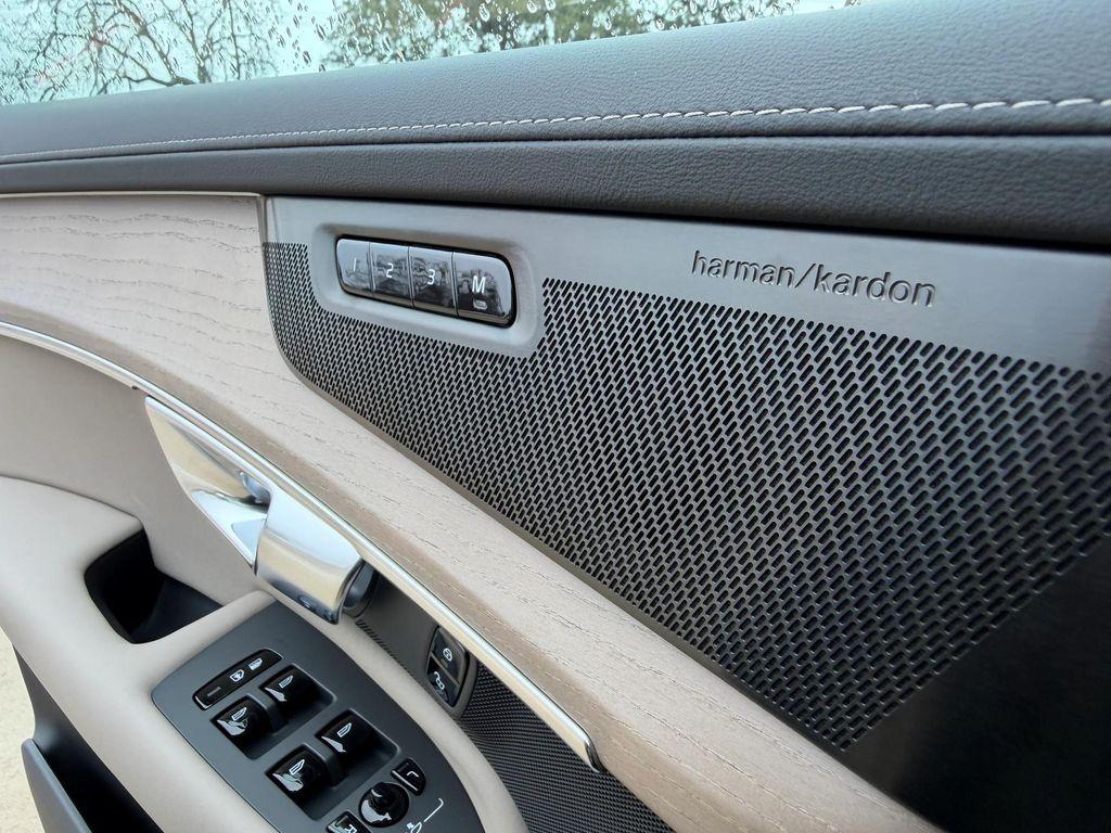 new 2026 Volvo XC90 Plug-In Hybrid car, priced at $81,995