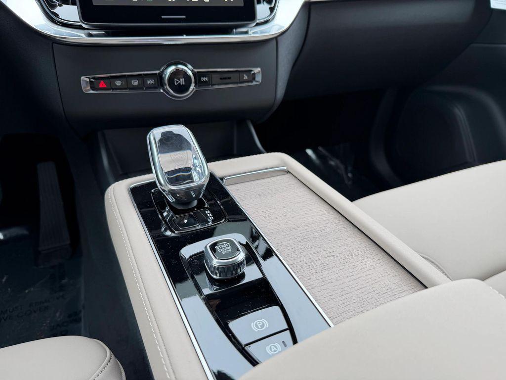 new 2026 Volvo XC90 Plug-In Hybrid car, priced at $81,995