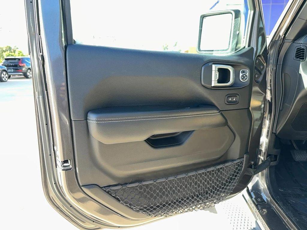 used 2018 Jeep Wrangler Unlimited car, priced at $22,700