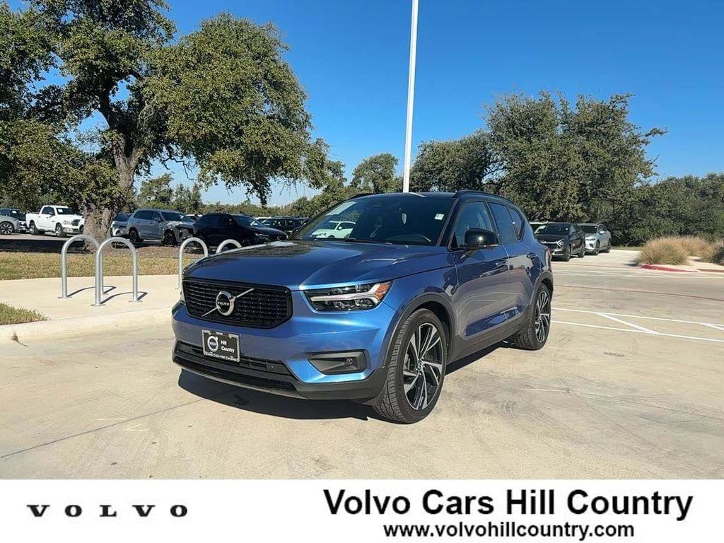 used 2021 Volvo XC40 car, priced at $25,999