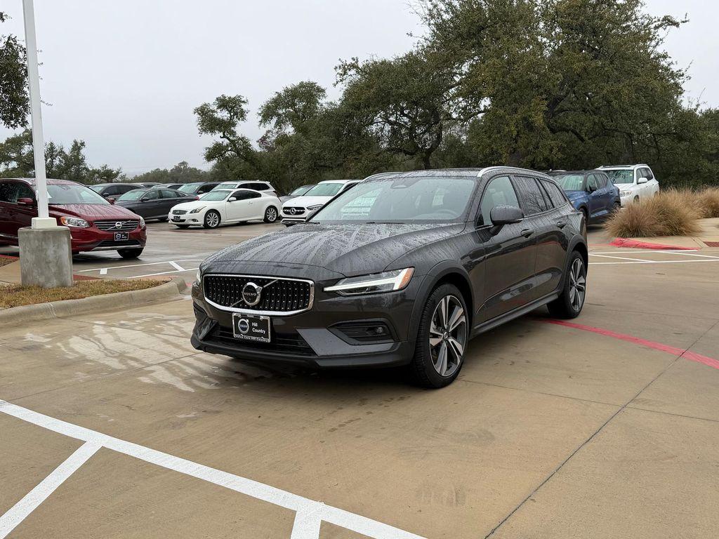 used 2025 Volvo V60 Cross Country car, priced at $35,900