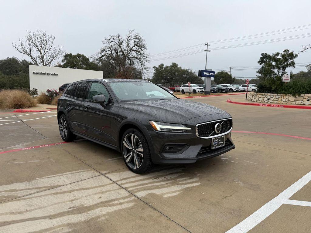 used 2025 Volvo V60 Cross Country car, priced at $35,900