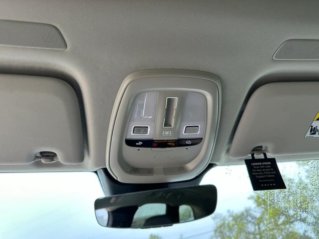 used 2024 Volvo XC60 Recharge Plug-In Hybrid car, priced at $54,645