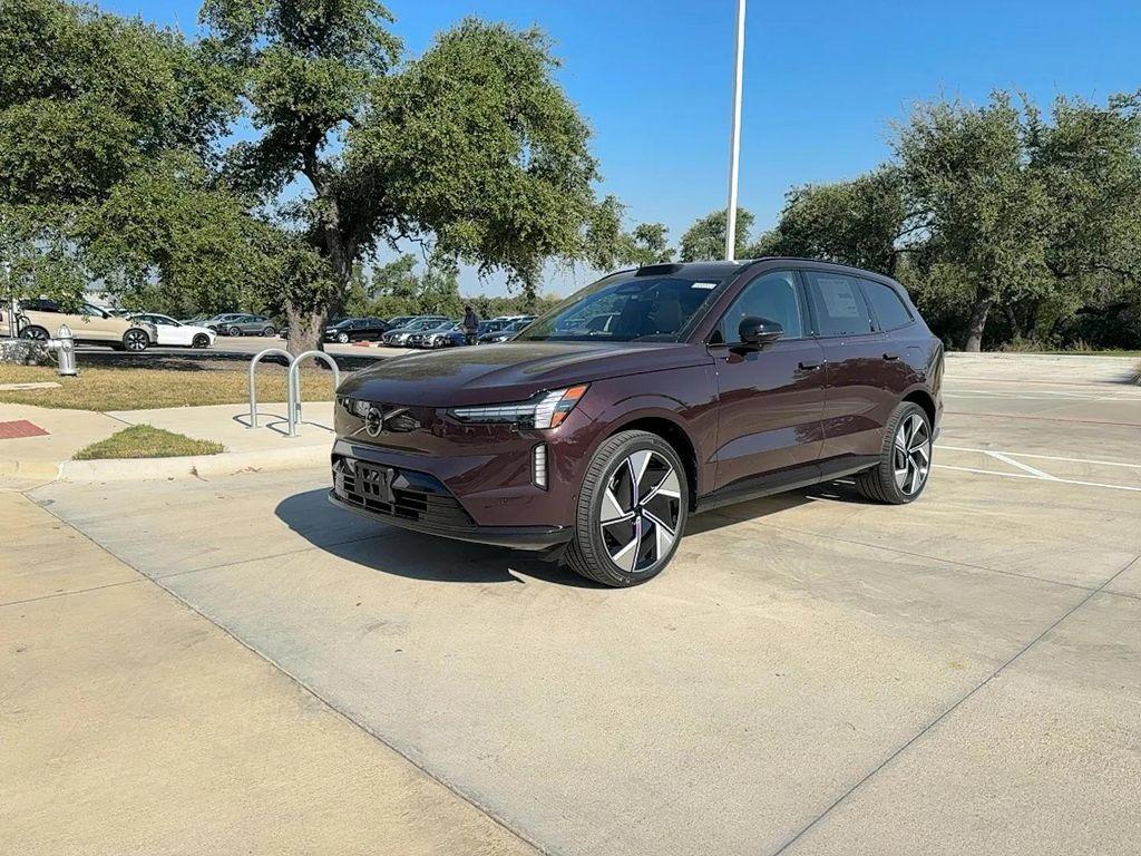 used 2025 Volvo EX90 car, priced at $90,875
