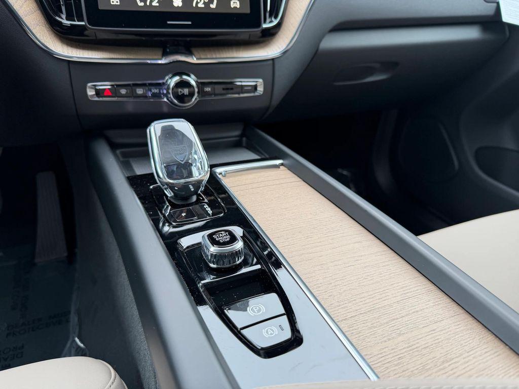 new 2026 Volvo XC60 car, priced at $51,095