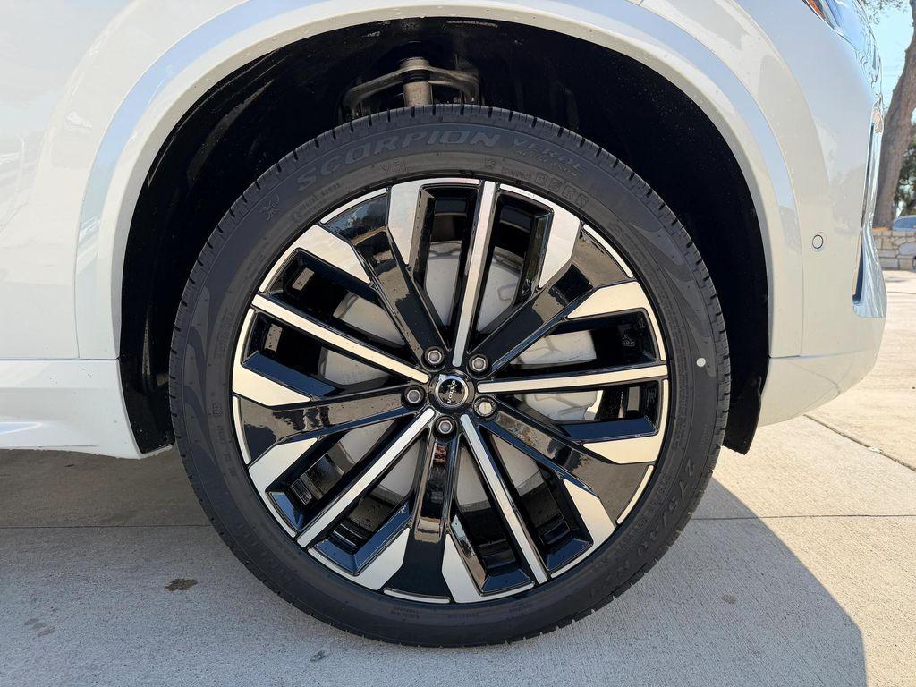 new 2026 Volvo XC90 Plug-In Hybrid car, priced at $85,970