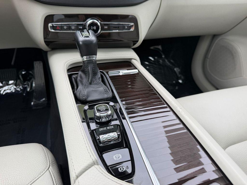 used 2019 Volvo XC90 car, priced at $21,224