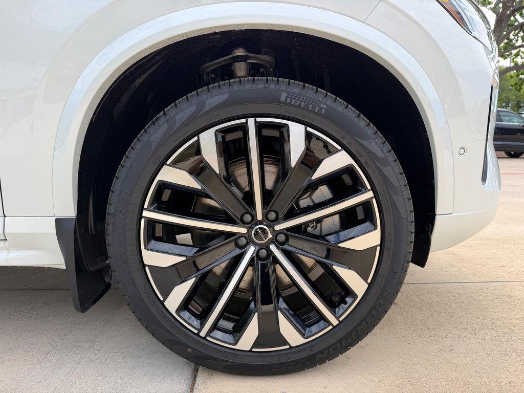 new 2026 Volvo XC90 Plug-In Hybrid car, priced at $86,215
