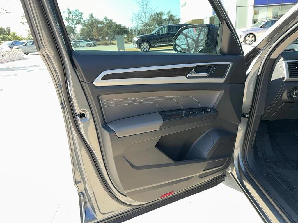 used 2022 Volkswagen Atlas car, priced at $19,900