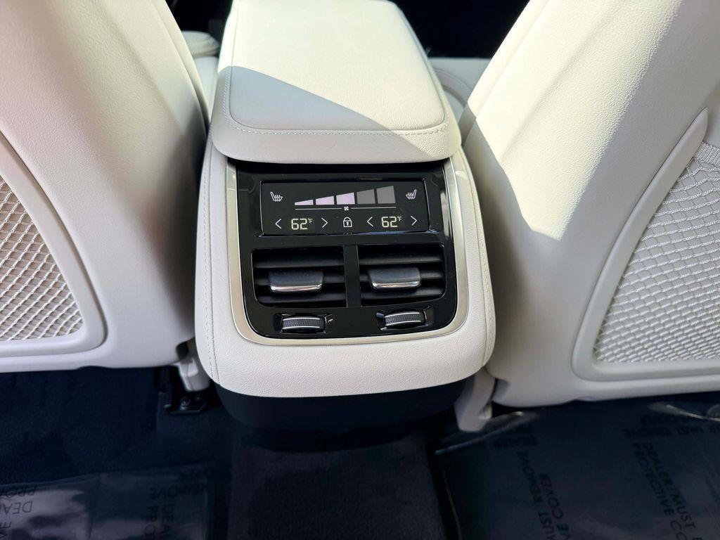 new 2026 Volvo XC90 car, priced at $75,575