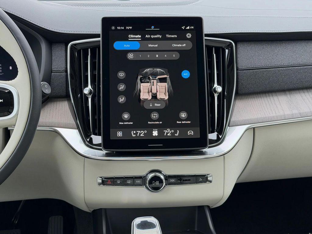 new 2026 Volvo XC90 car, priced at $75,155