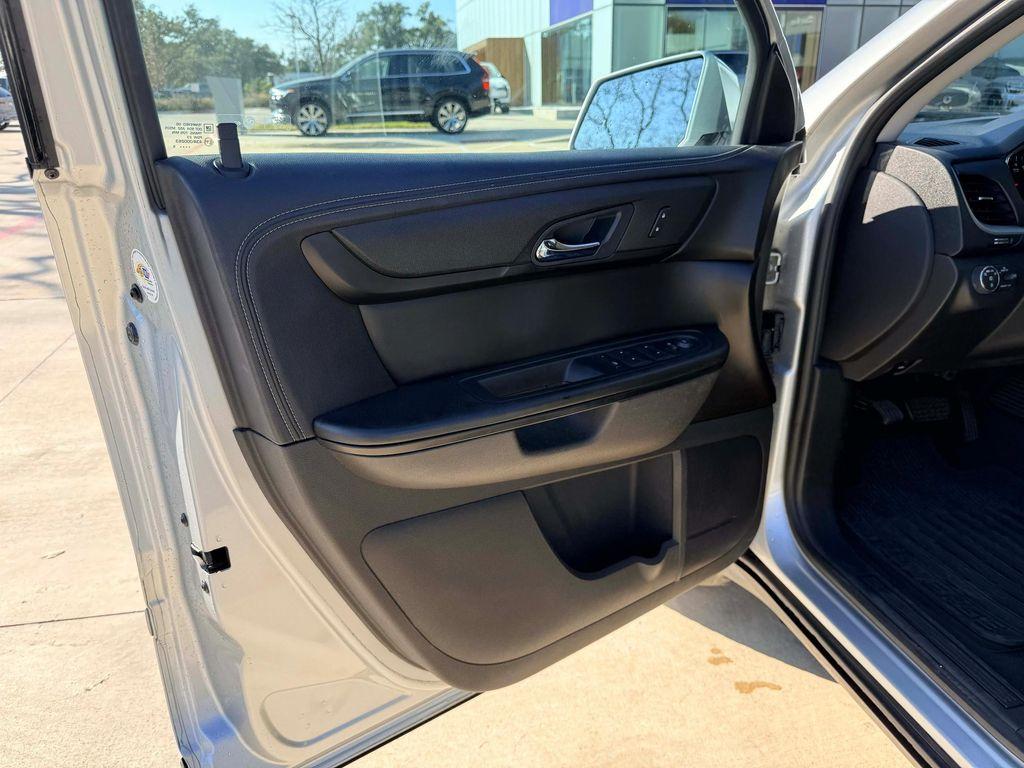 used 2016 Chevrolet Traverse car, priced at $8,999