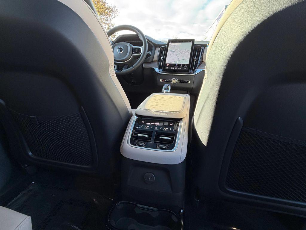 new 2026 Volvo XC90 Plug-In Hybrid car, priced at $83,090