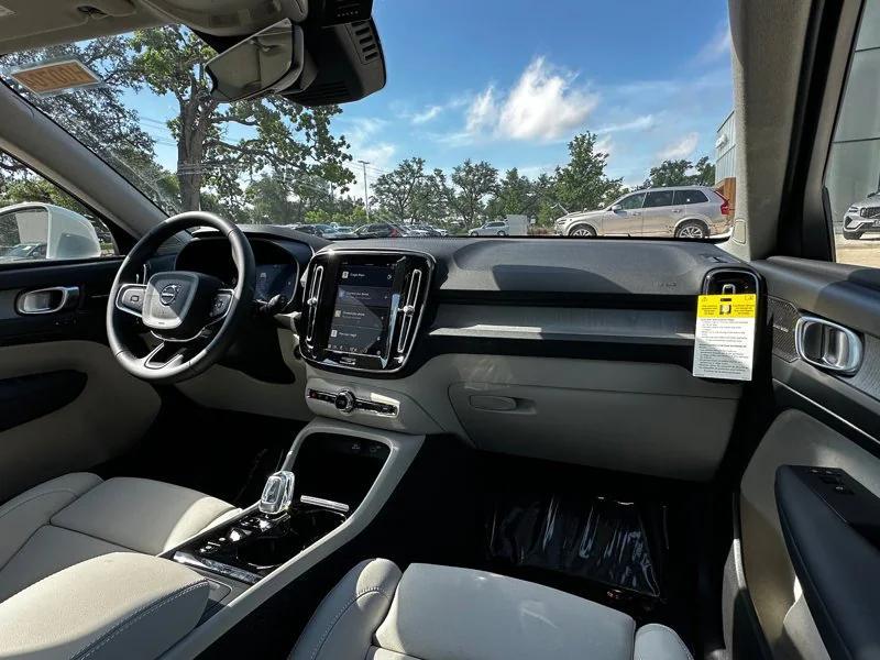 used 2025 Volvo XC40 car, priced at $45,390