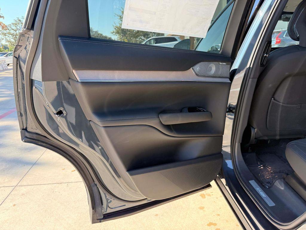 new 2025 Volvo EX90 car, priced at $93,840