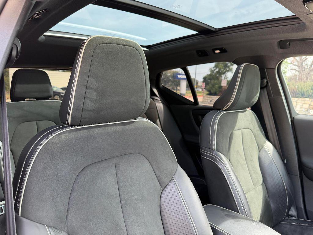 used 2021 Volvo XC40 Recharge Pure Electric car, priced at $24,900