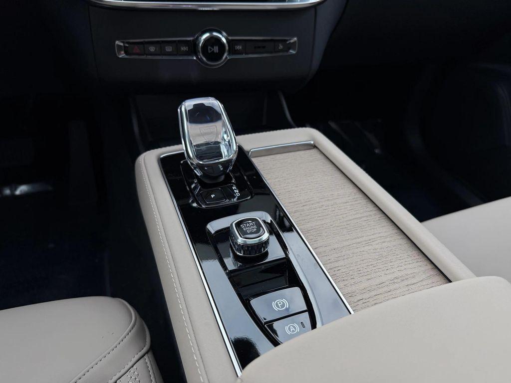 new 2026 Volvo XC90 Plug-In Hybrid car, priced at $83,675