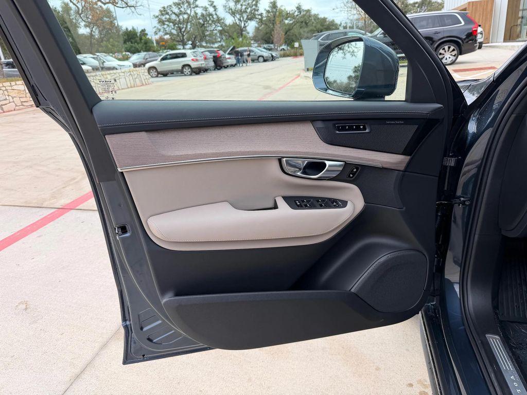 new 2026 Volvo XC90 Plug-In Hybrid car, priced at $83,675