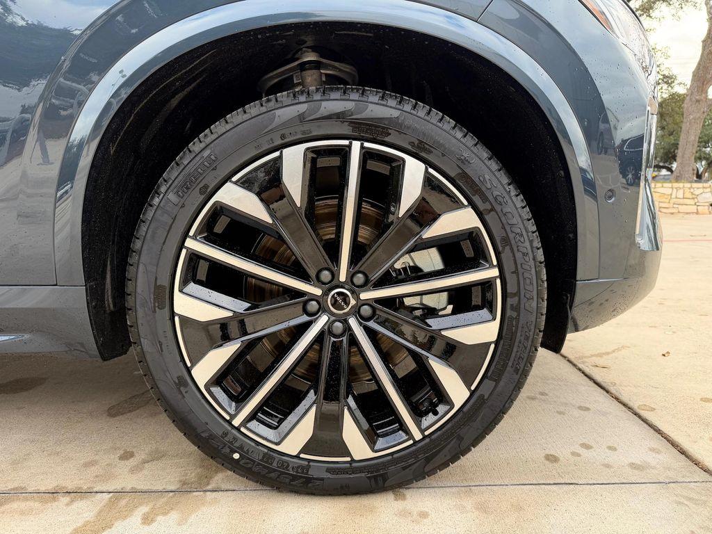 new 2026 Volvo XC90 Plug-In Hybrid car, priced at $83,675