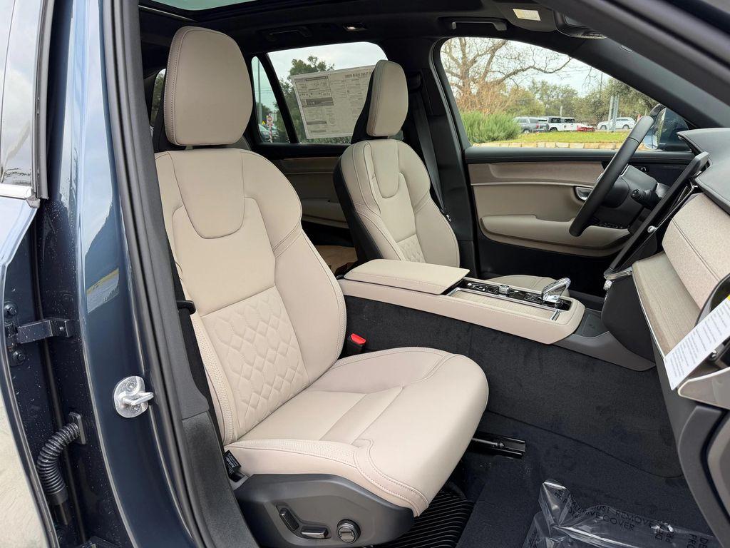 new 2026 Volvo XC90 Plug-In Hybrid car, priced at $83,675