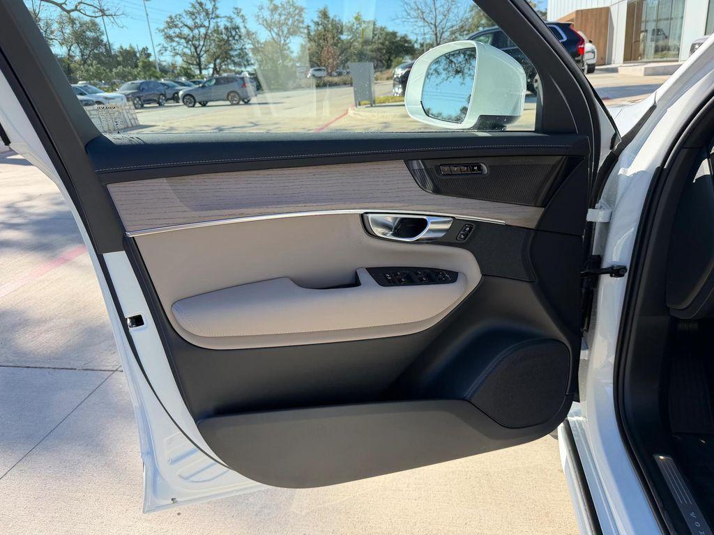 new 2026 Volvo XC90 car, priced at $72,860