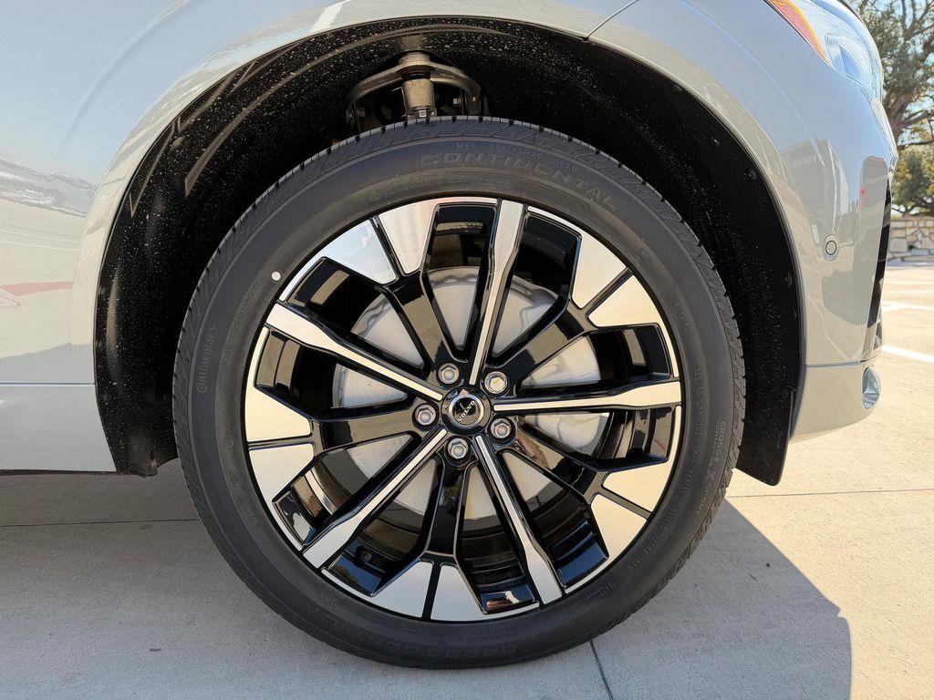 new 2026 Volvo XC60 car, priced at $58,105