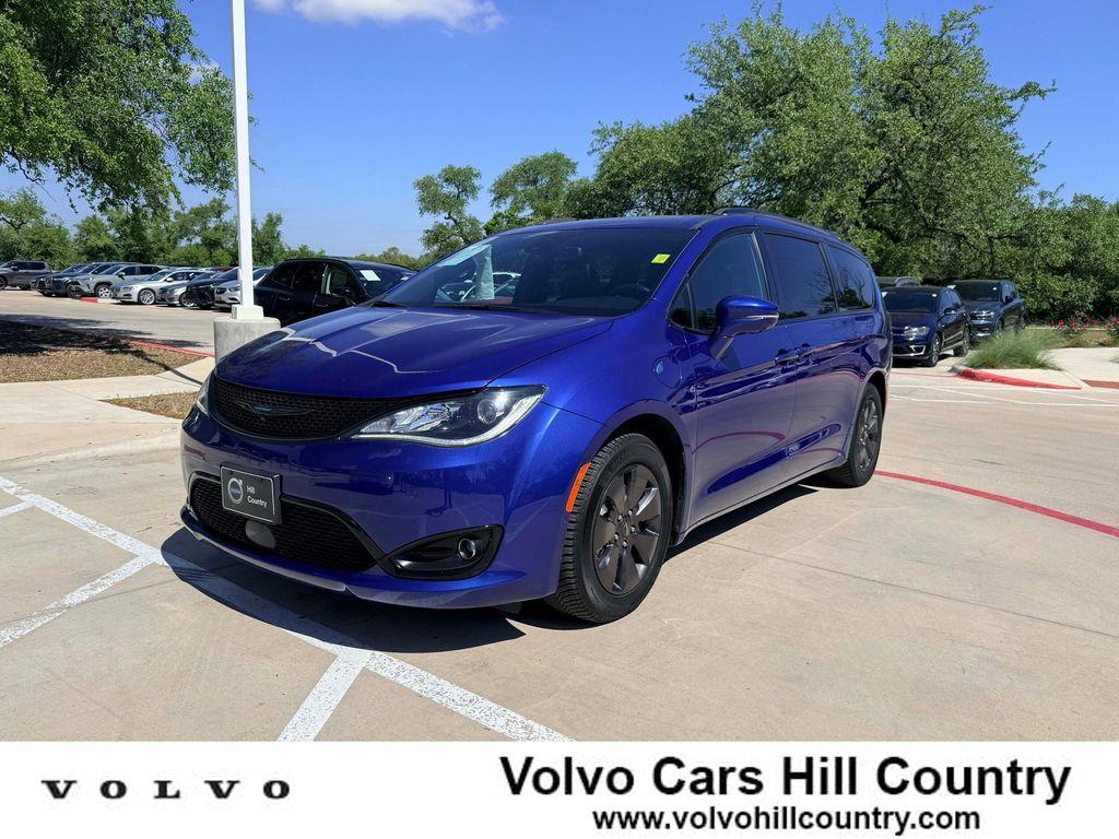 used 2020 Chrysler Pacifica Hybrid car, priced at $20,900